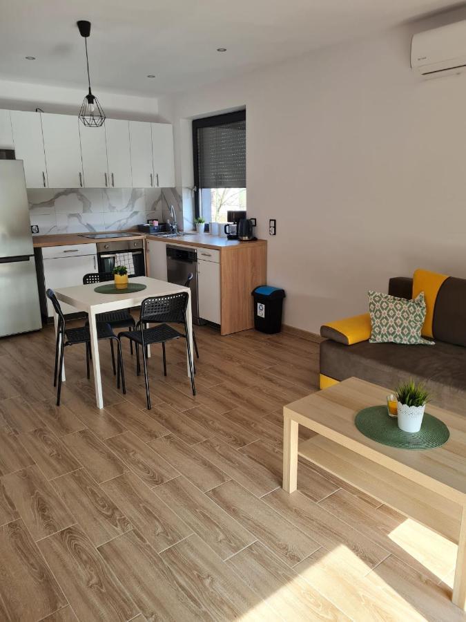 Apartamenty Josef Zbroslawice Exterior photo